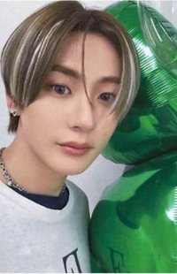 Anton's Limited Version Photocard