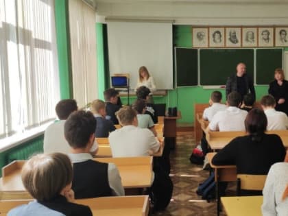 О правилах поведения на железной дороге рассказали воскресенским школьникам