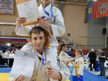 Александр и Александра, юные борцы из Орехово-Зуевского округа, победили в первенстве России по джиу-джитсу