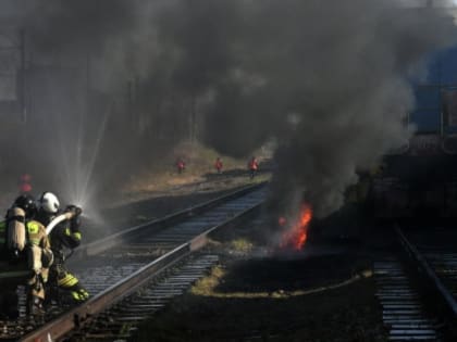 В Брянской области вспыхнул крупный пожар