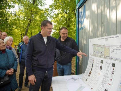 Владимир Волков обсудил с жителями проект благоустройства территории у станции МЦД в Люберцах