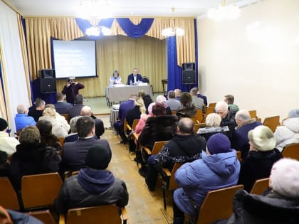 «Выездная администрация» на встрече с жителями