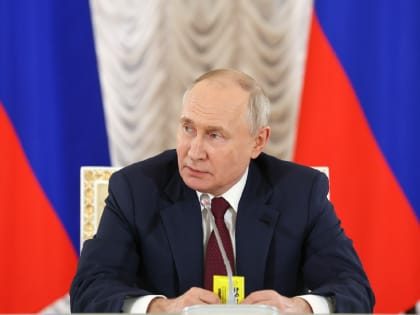 Путин: российский ТЭК успешно справляется с давлением бесконечных санкций