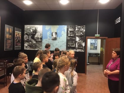 Истринские общественники организовали для школьников экскурсию в Ленино-Снегиревский музей