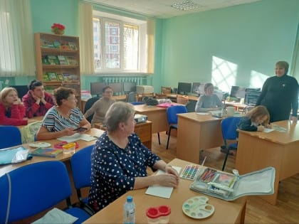 В изостудии «Чердак» ружане рисовали осенние листья