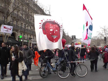 Пенсионная реформа во Франции приближает бессрочную забастовку