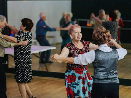 Каждое воскресенье участники «Активного долголетия» — танцуют!