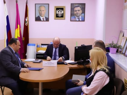 На приёме у заместителя главы