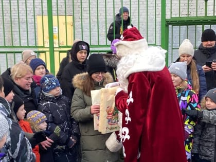 Люберецкие депутаты поздравляют жителей с Новым годом