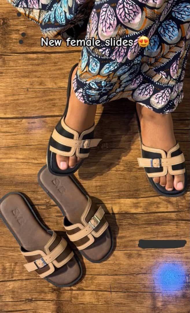 Footwear — photo 1