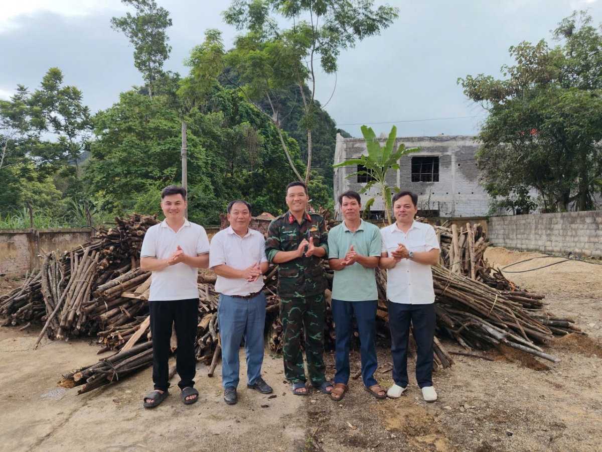 Cao Bằng: biểu dương, nhân rộng mô hình huy động sức mạnh toàn dân xây dựng trường nội trú liên cấp Cao Bằng: biểu dương, nhân rộng mô hình huy động sức mạnh toàn dân xây dựng trường nội trú liên cấp