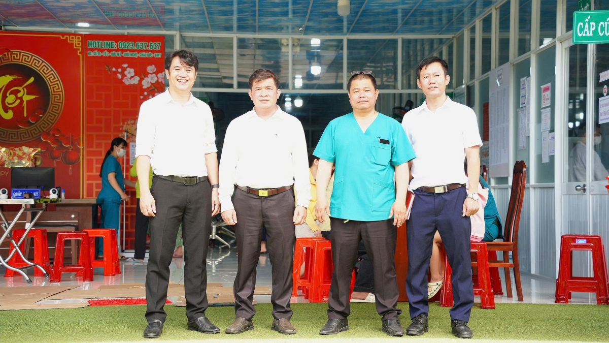 Chung sức khám sức khỏe miễn phí toàn dân Chung sức khám sức khỏe miễn phí toàn dân
