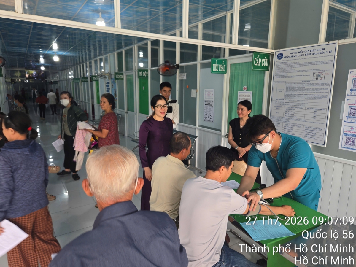 Chung sức khám sức khỏe miễn phí toàn dân Chung sức khám sức khỏe miễn phí toàn dân