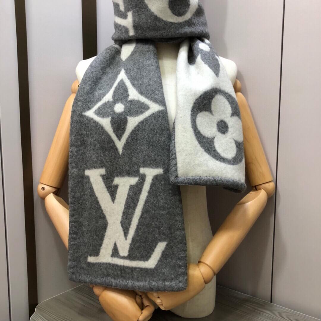 LV Autumn and Winter Scarf - Image 6