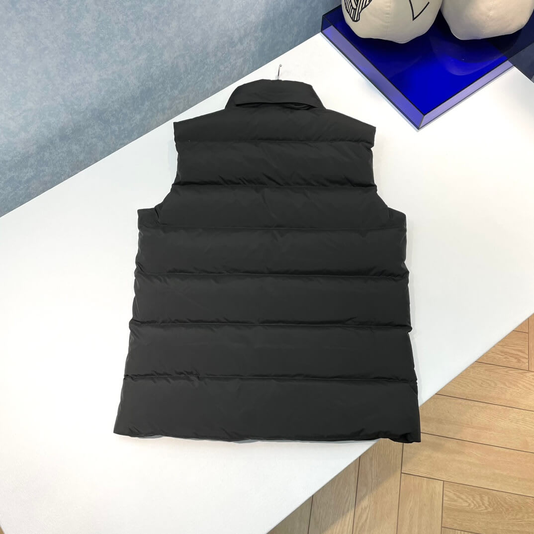 Moncler Sleeveless Black Down Vest New Arrivals 2023 - Image 3
