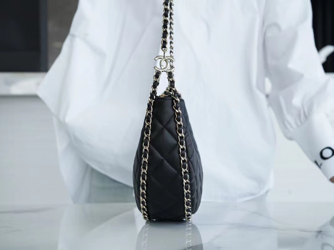 Chanel Moon Crescent Bag - Image 5