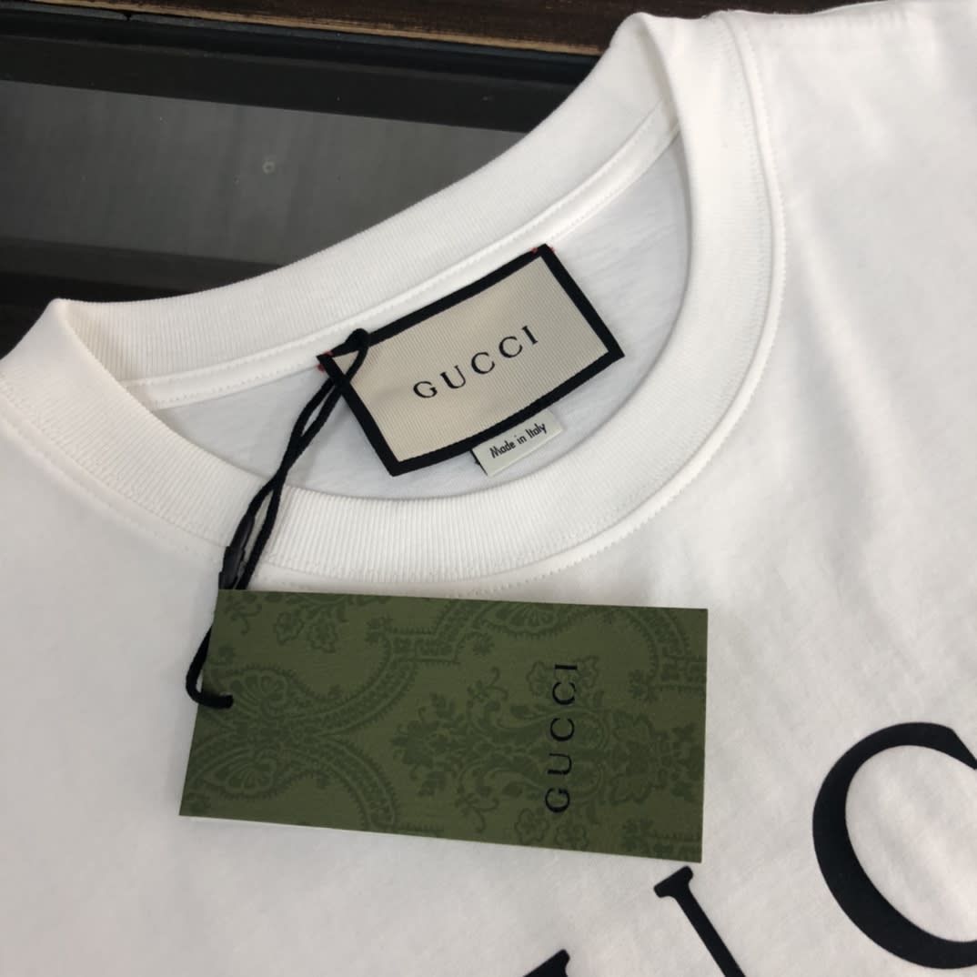 Gucci Short Sleeved T-Shirt - Image 6