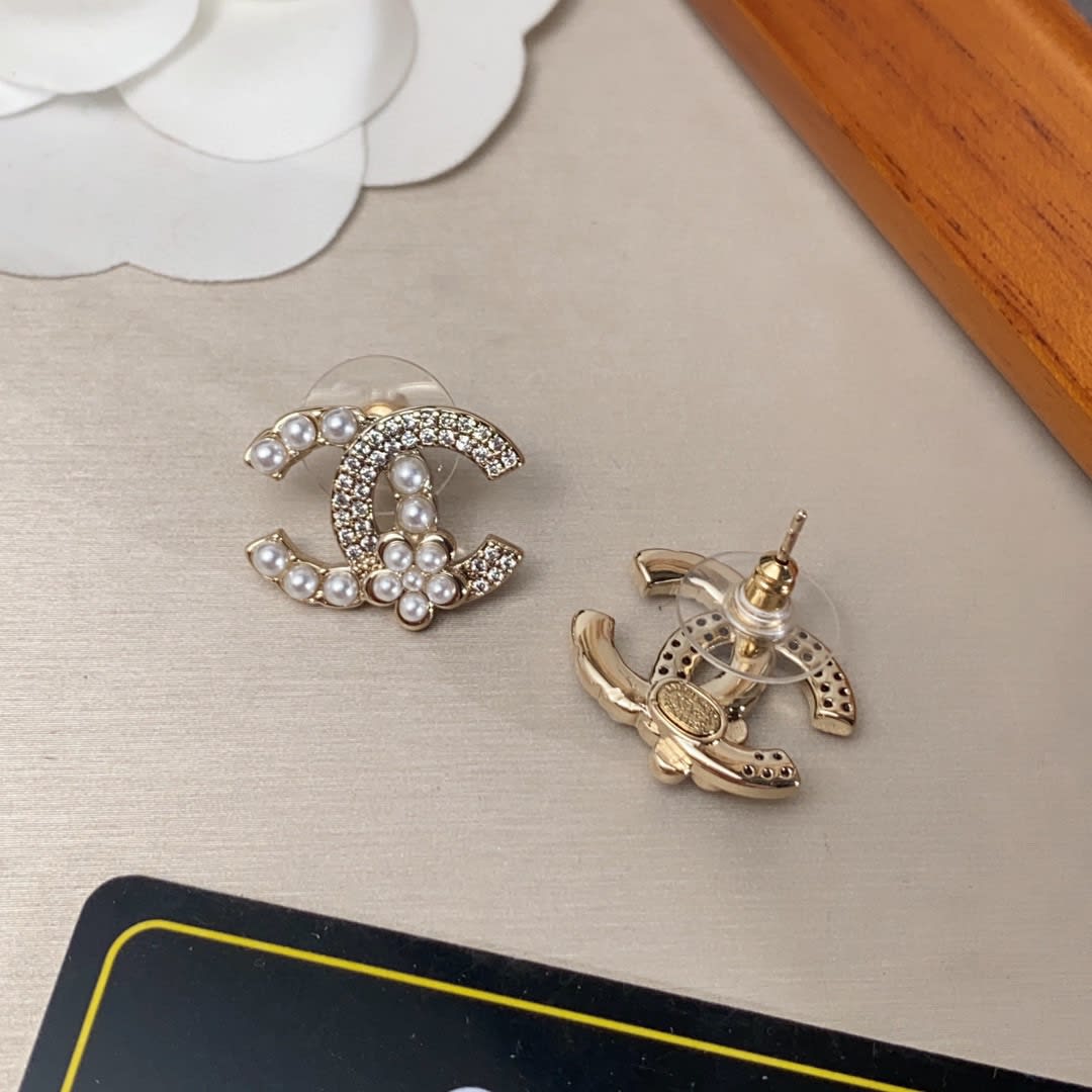 Chanel New Earrings - Image 4