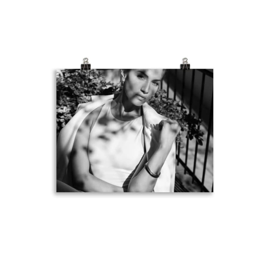 Metropolitan Noir, transparent mockup