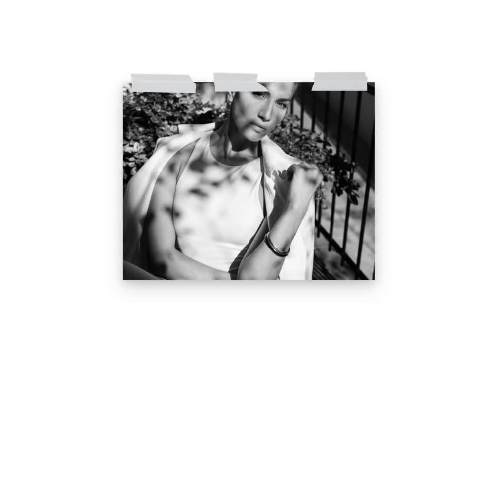 Metropolitan Noir, front 3 mockup
