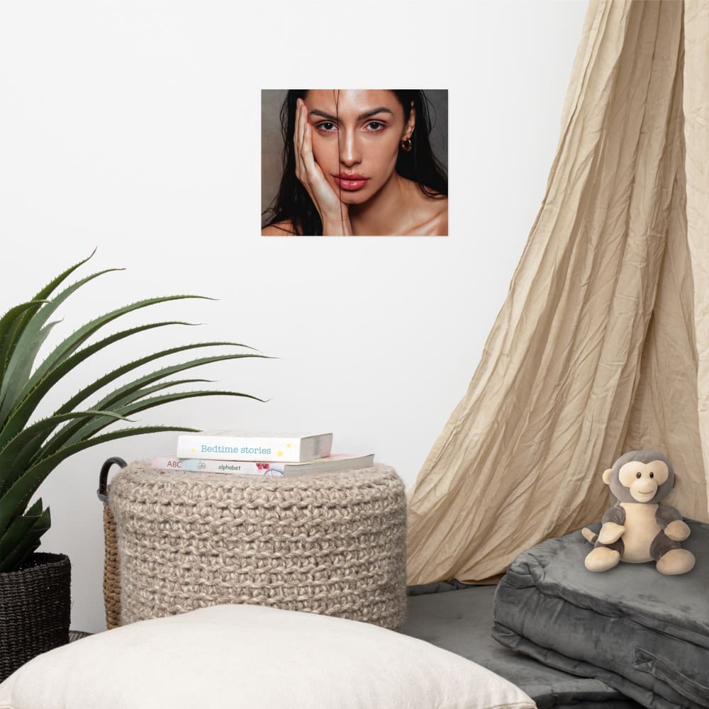 Raw, front mockup 3