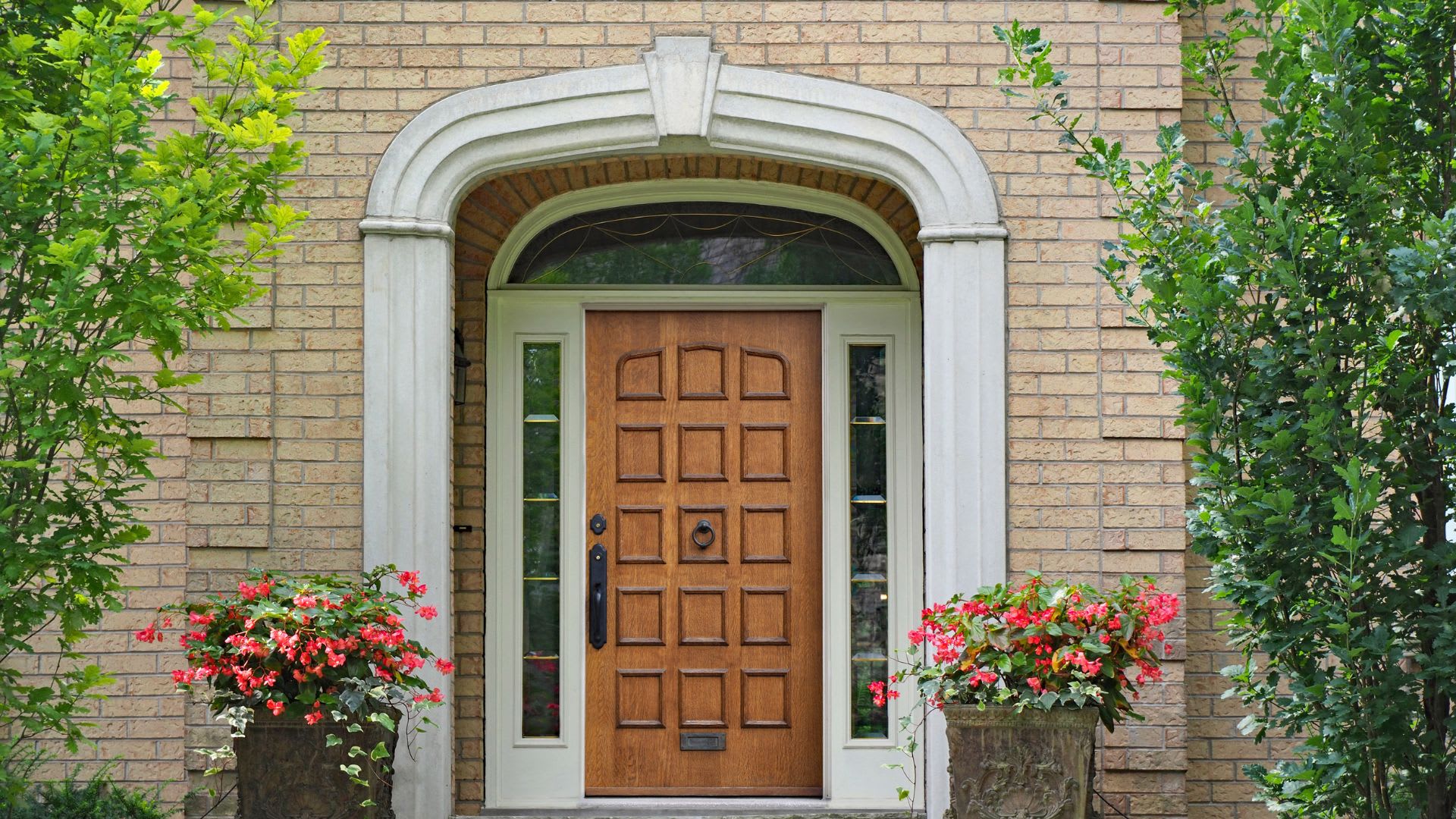 Transom Windows – Why They’re a Must-Have in 2026!