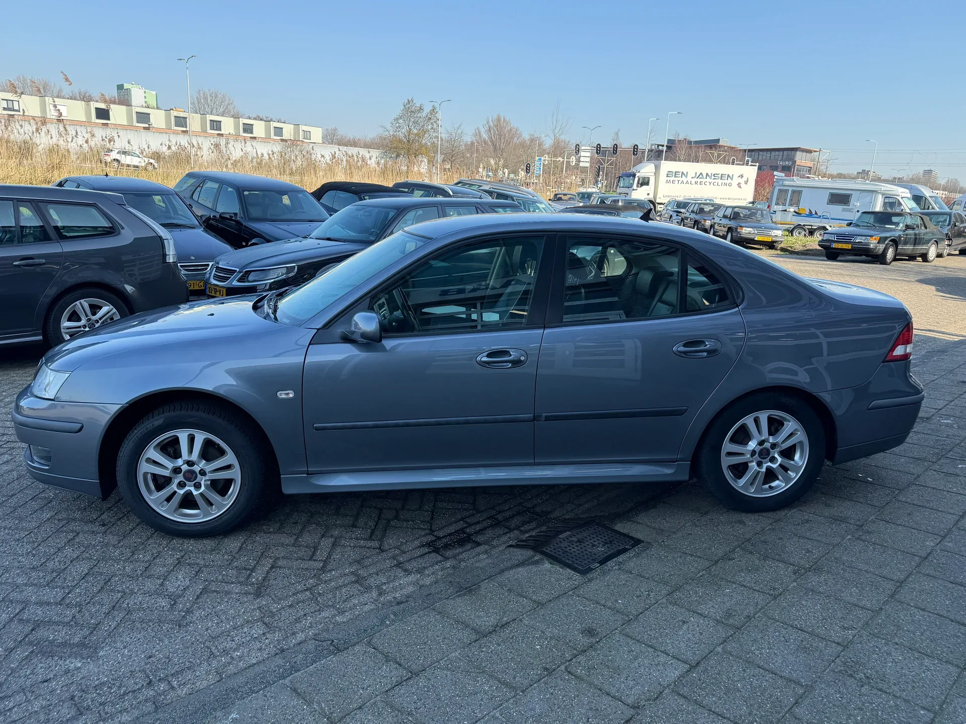 SAAB 9-3 - Thumbnail 5