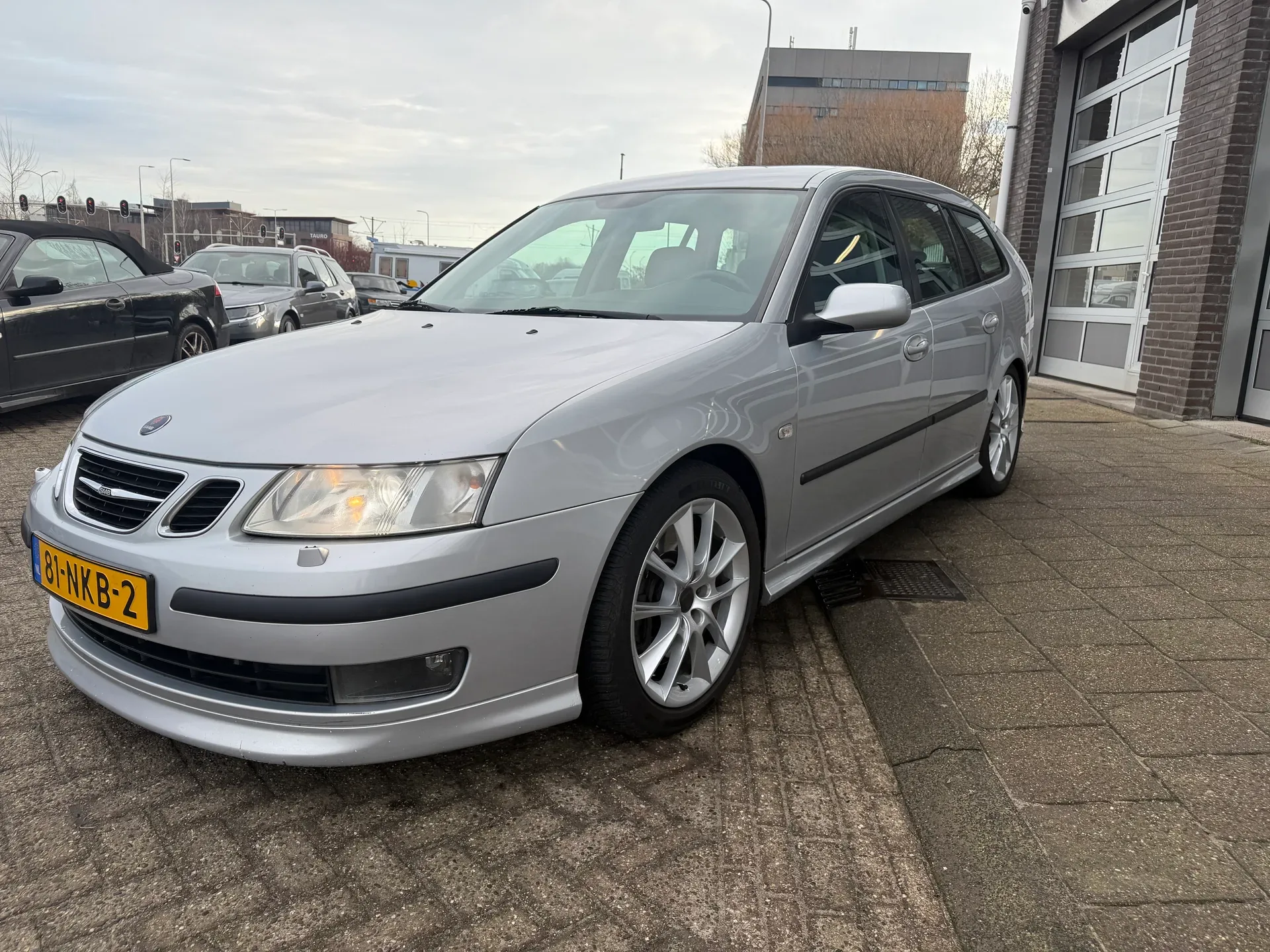 SAAB 9-3 - Thumbnail 4