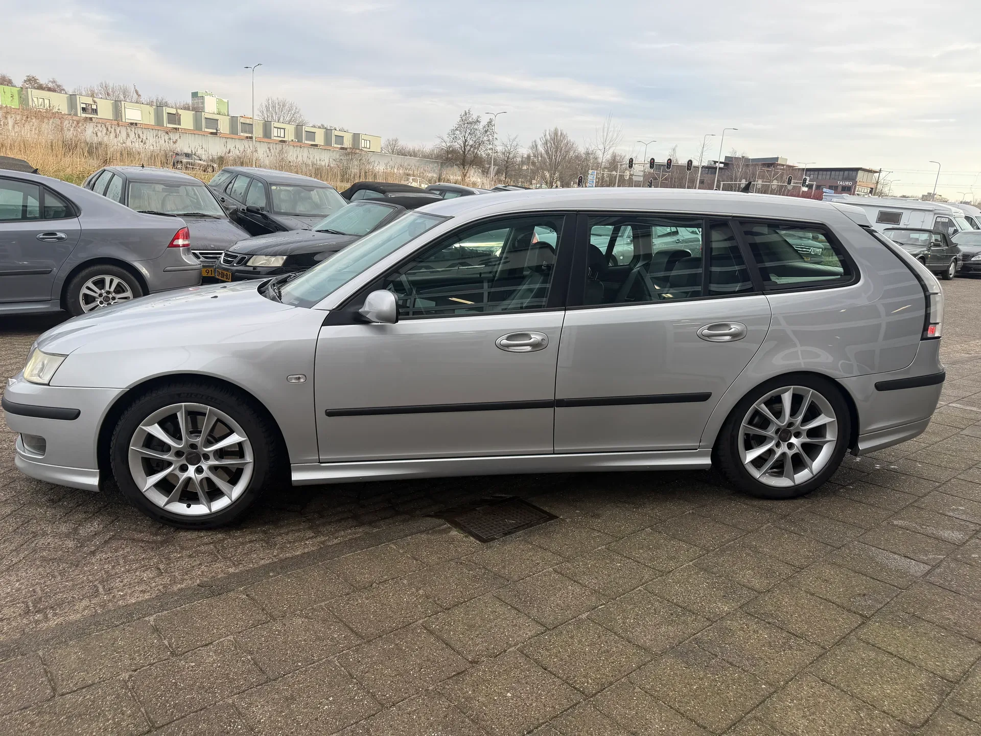 SAAB 9-3 - Thumbnail 8