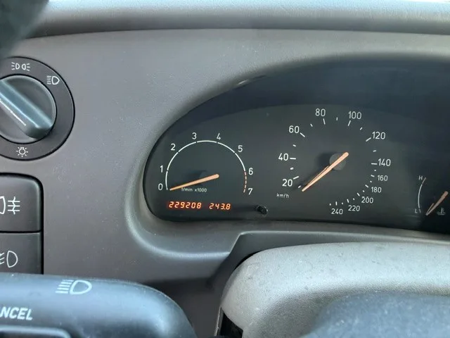 SAAB 9-3 - Thumbnail 10
