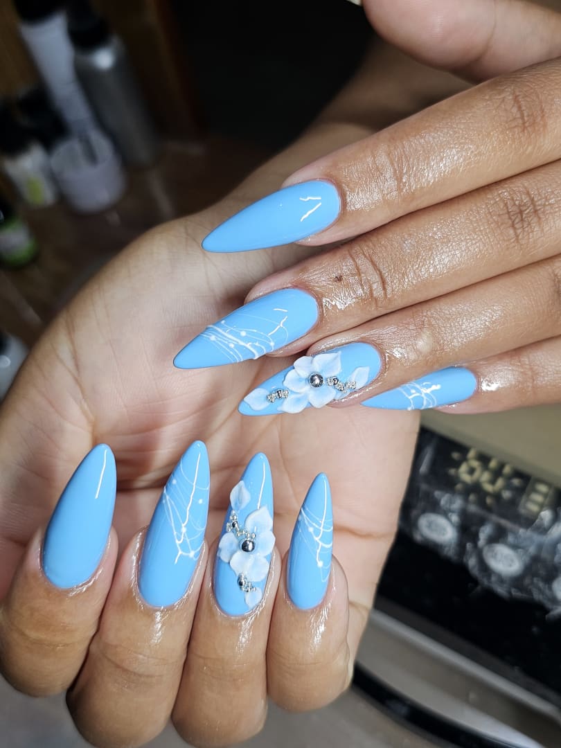 Tt_nails_Aura