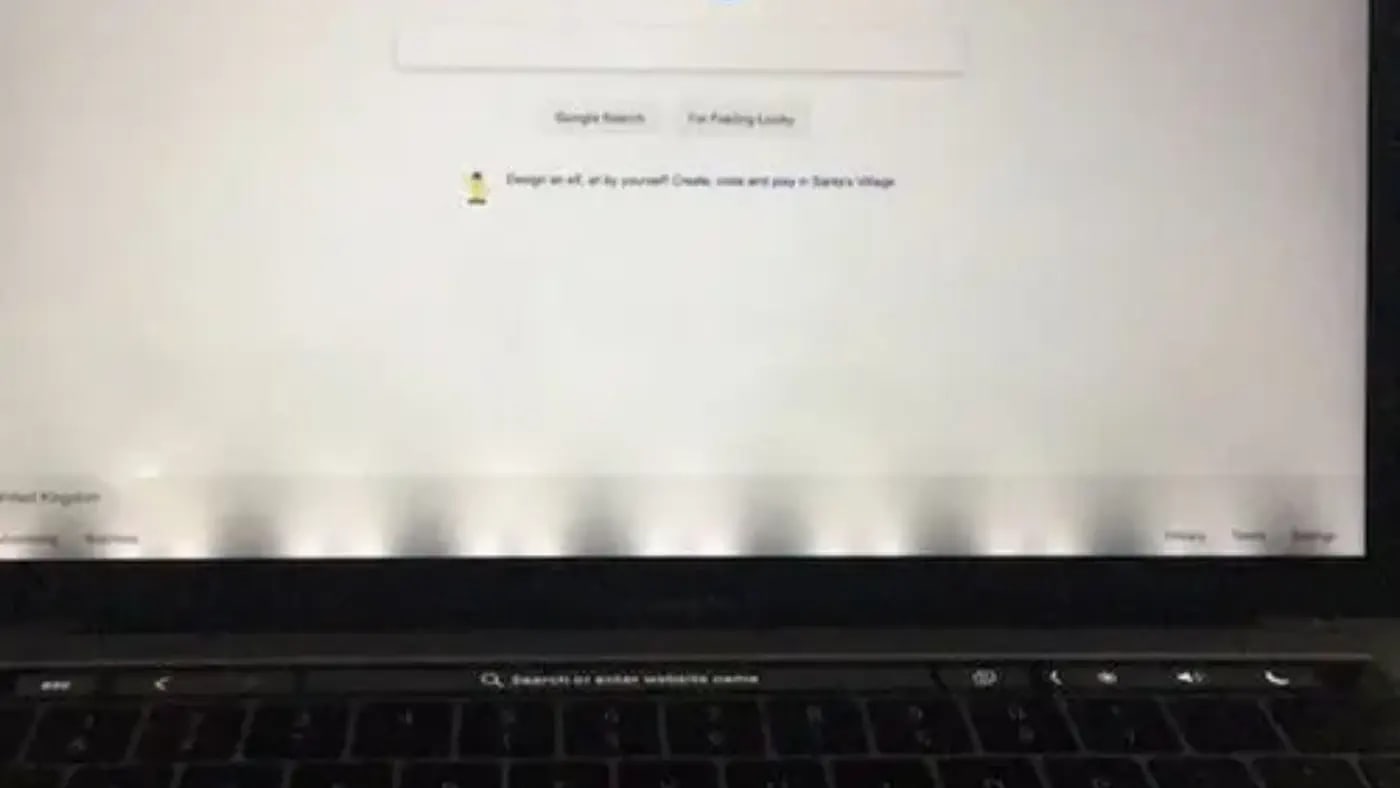 Apple MacBook Screen Repair - Image 8