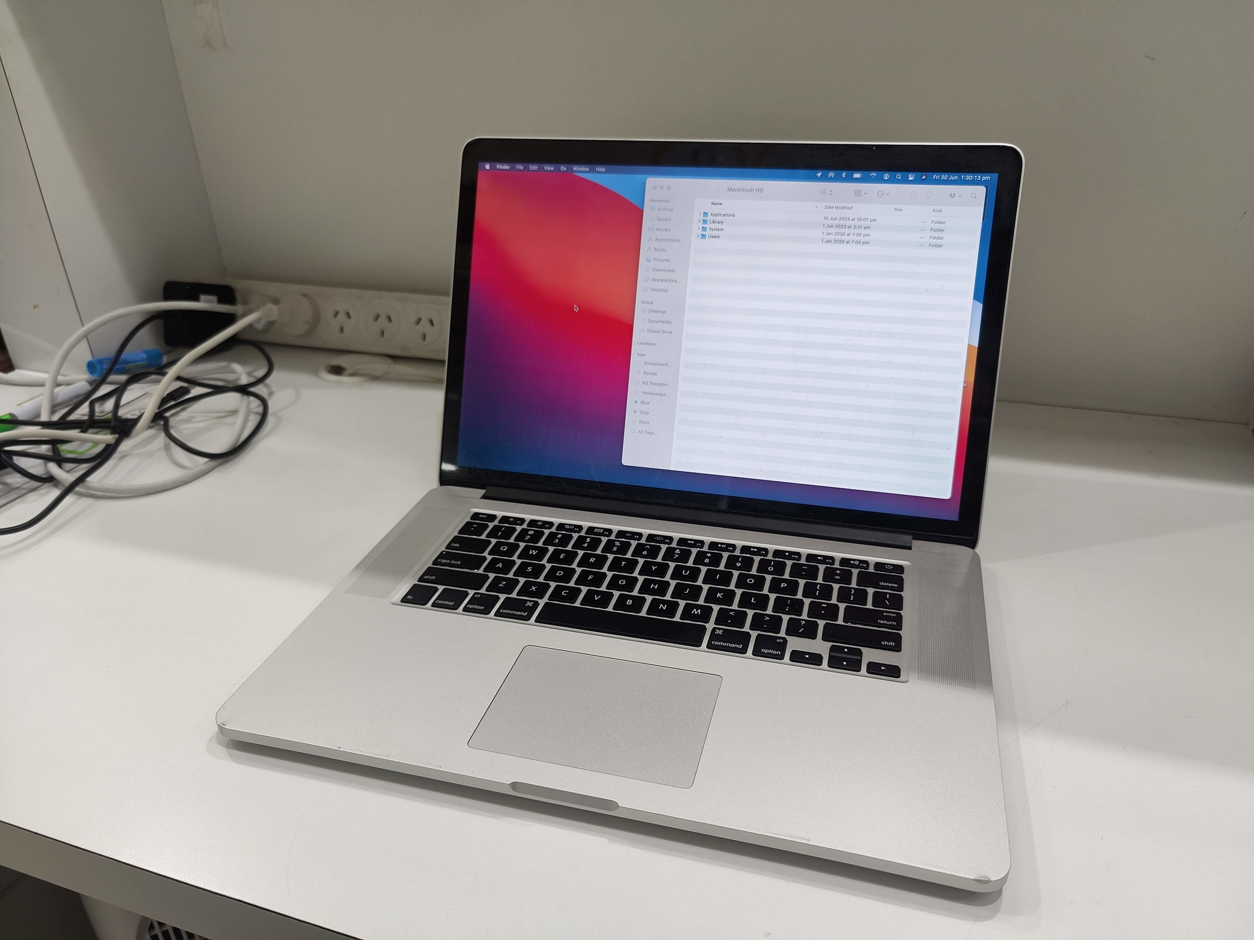 MacBook 15-Inch Resolved Battery Problem Full View