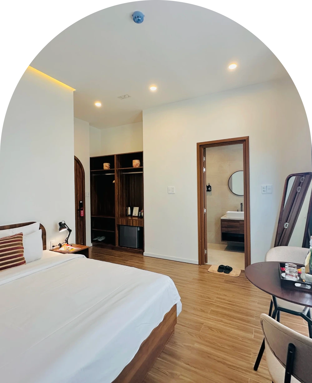 SUPERIOR DOUBLE ROOM WITH BATHTUB