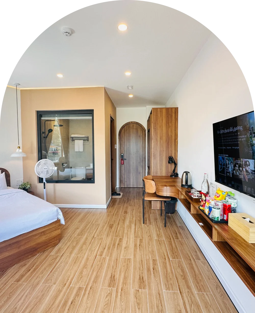 DELUXE DOUBLE ROOM
