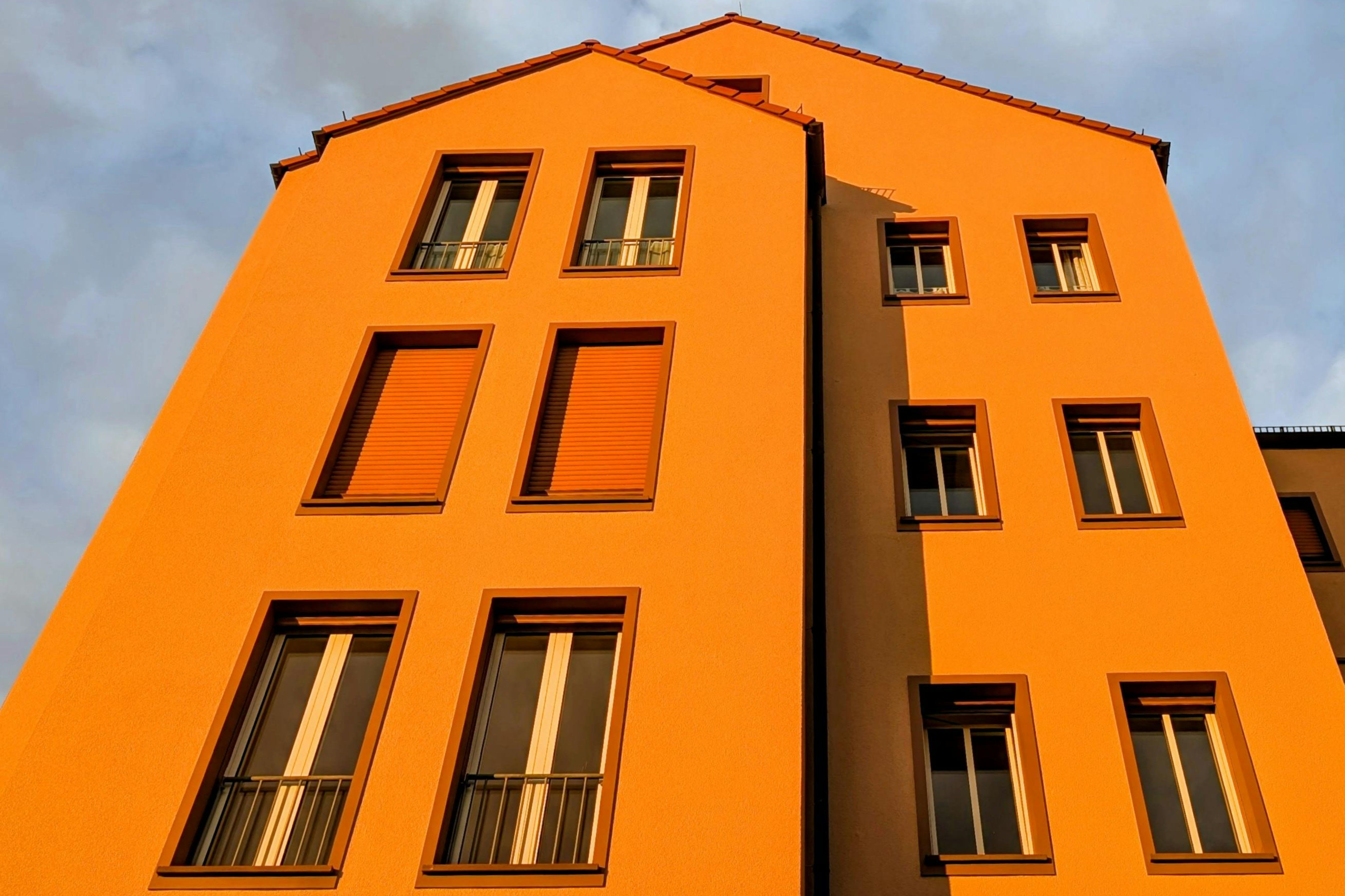 Altbau-Fassade Putz & Anstrich
