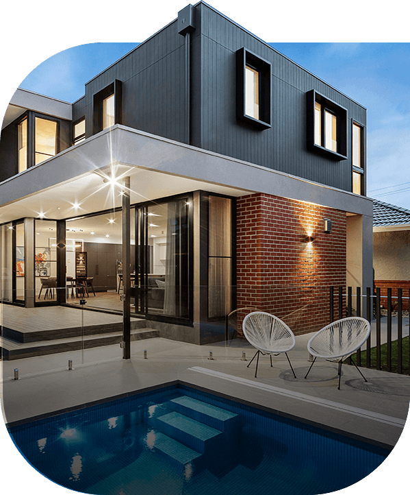 a house with a swiming pool