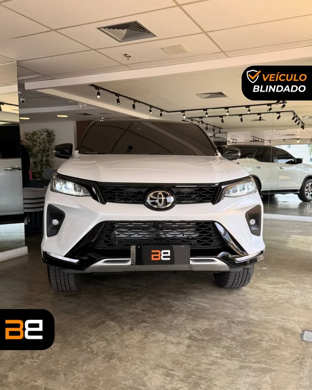 TOYOTA TOYOTA HILUX SW4 2.8 D-4D TURBO DIESEL DIAMOND 7L 4X4 AUTOMÁTICO 2025/2025 SUV blindado Diesel à venda no Rio de Janeiro | Bela Barra Blindados - foto 2