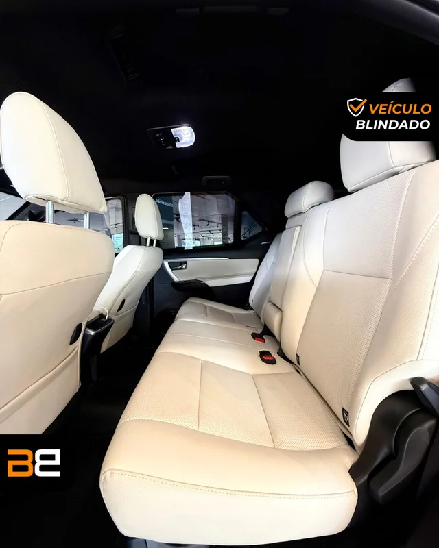 TOYOTA TOYOTA HILUX SW4 2.8 D-4D TURBO DIESEL DIAMOND 7L 4X4 AUTOMÁTICO 2025/2025 SUV blindado Diesel à venda no Rio de Janeiro | Bela Barra Blindados - foto 6