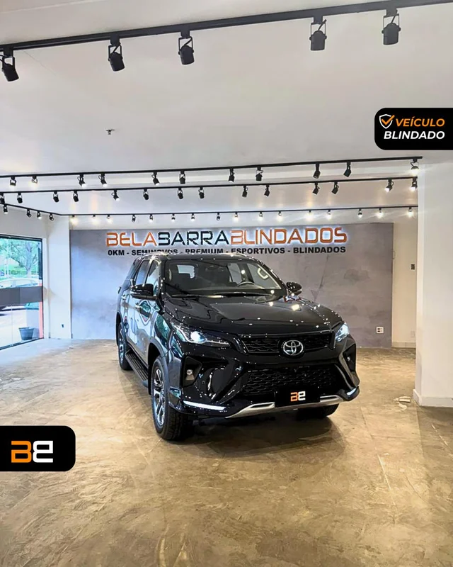 TOYOTA HILUX SW4 2.8 D-4D TURBO DIESEL SRX PLATINUM 7L 4X4 AUTOMÁTICO 2025/2025 SUV blindado Diesel à venda no Rio de Janeiro | Bela Barra Blindados - foto 2