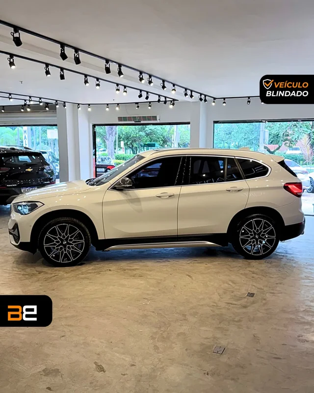 BMW X1 2.0 16V TURBO ACTIVEFLEX S DRIVE 20I X-LINE 4P AUTOMÁTICO 2022/2022 SUV blindado Flex à venda no Rio de Janeiro | Bela Barra Blindados - foto 3