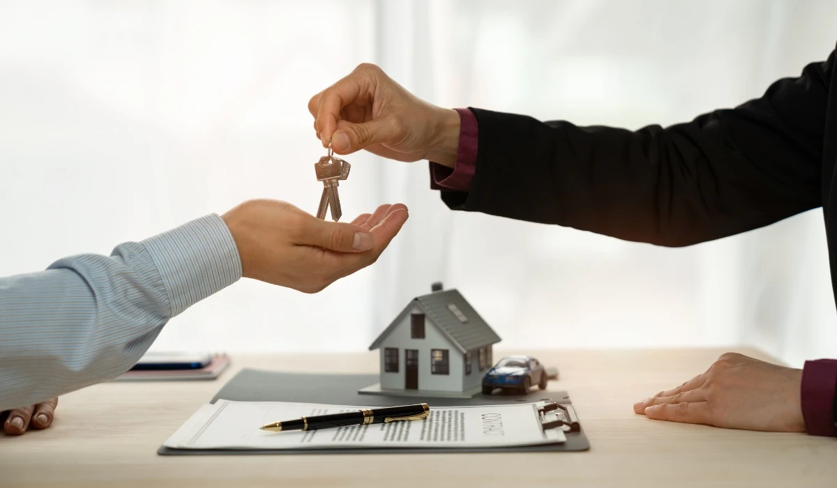 Renting in Gurgaon: Family vs Bachelors Guide & Rules
