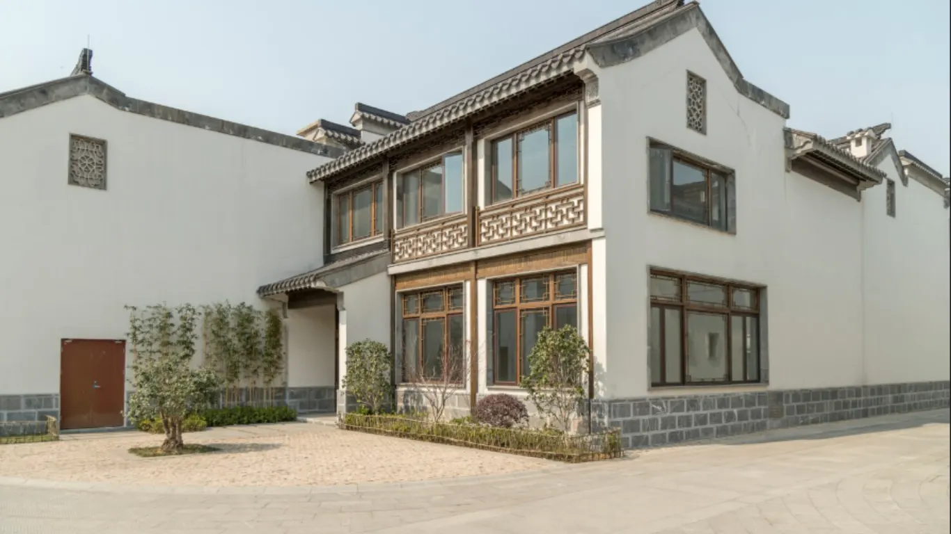  Independent Houses (Freedom, But Also Responsibility)