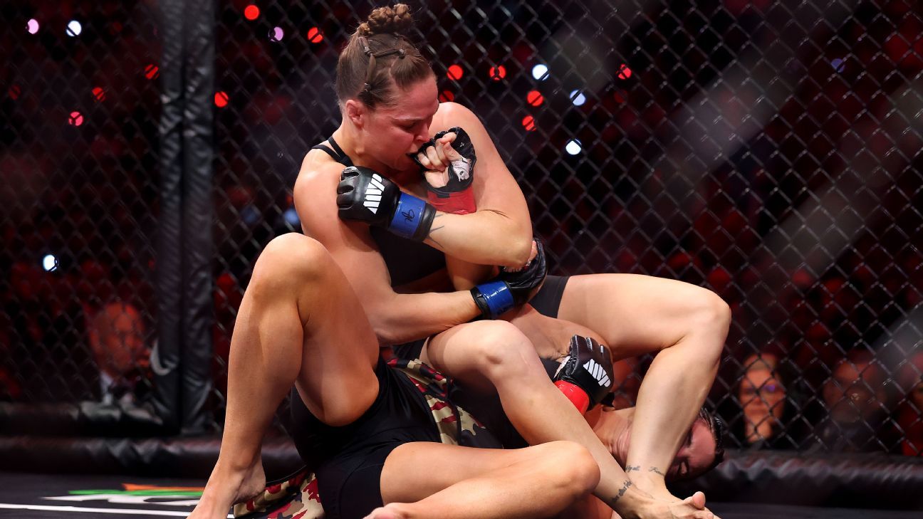Rousey Returns: Former UFC Champion Submits Carano in 17 Seconds