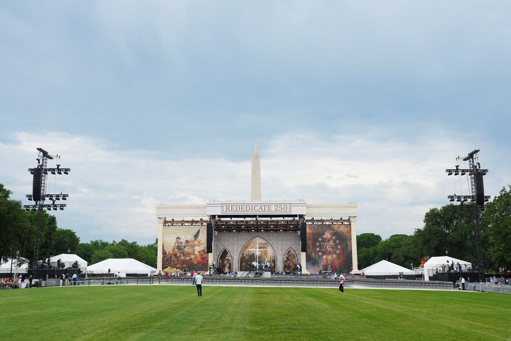 White House Brings Faith to the Forefront with National Mall Revival