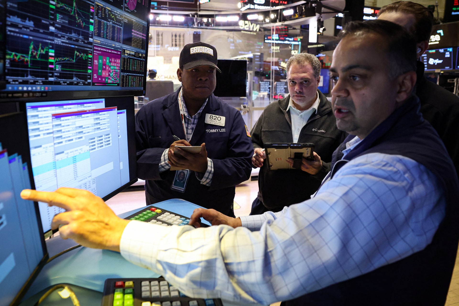 Iran Conflict Sends Oil Surging, Rattles Bond Markets Worldwide