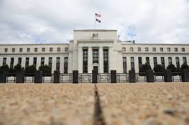 Fed Officials Signal Caution as Inflation and Jobs Data Cloud Path Forward