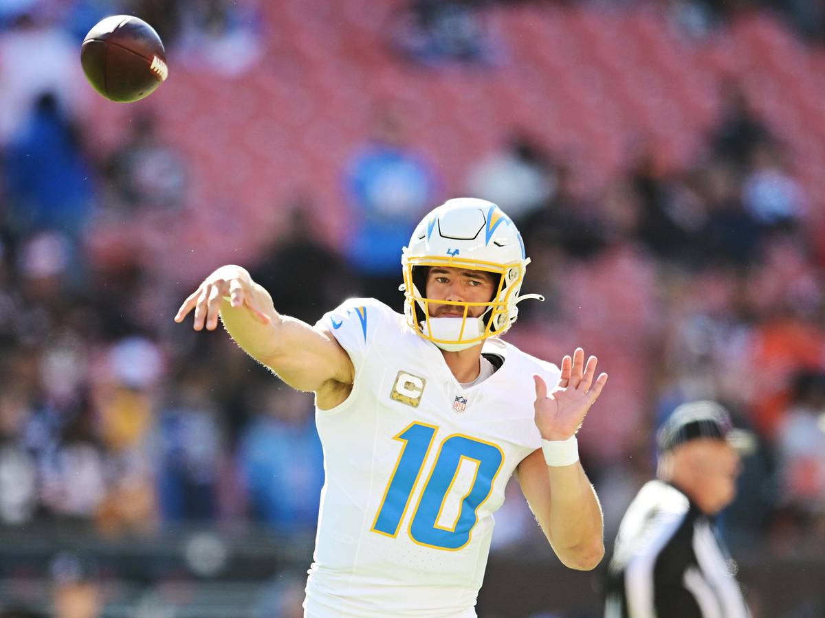 Chargers-Ravens Headlines 2026 NFL Slate as Must-Watch Clash