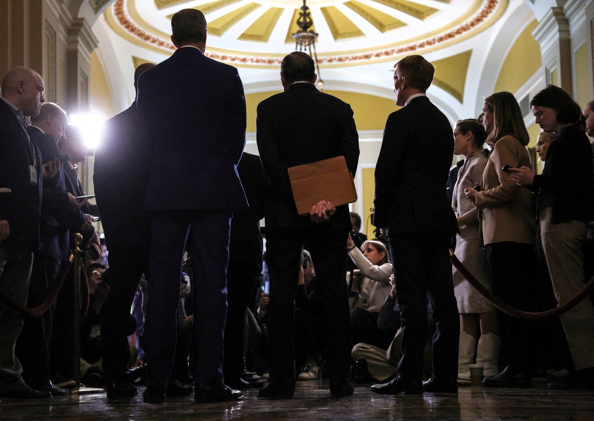 Hill Republicans Break From Trump as Pressure Campaign Stalls