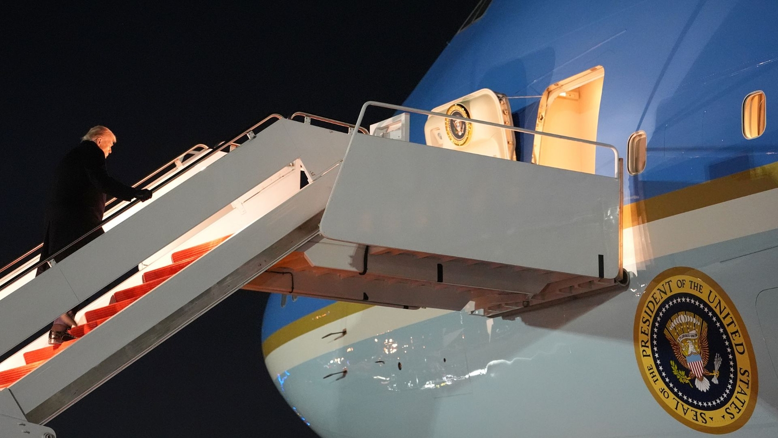 Air Force One Reverses Course After Electrical Issue Mid-Flight